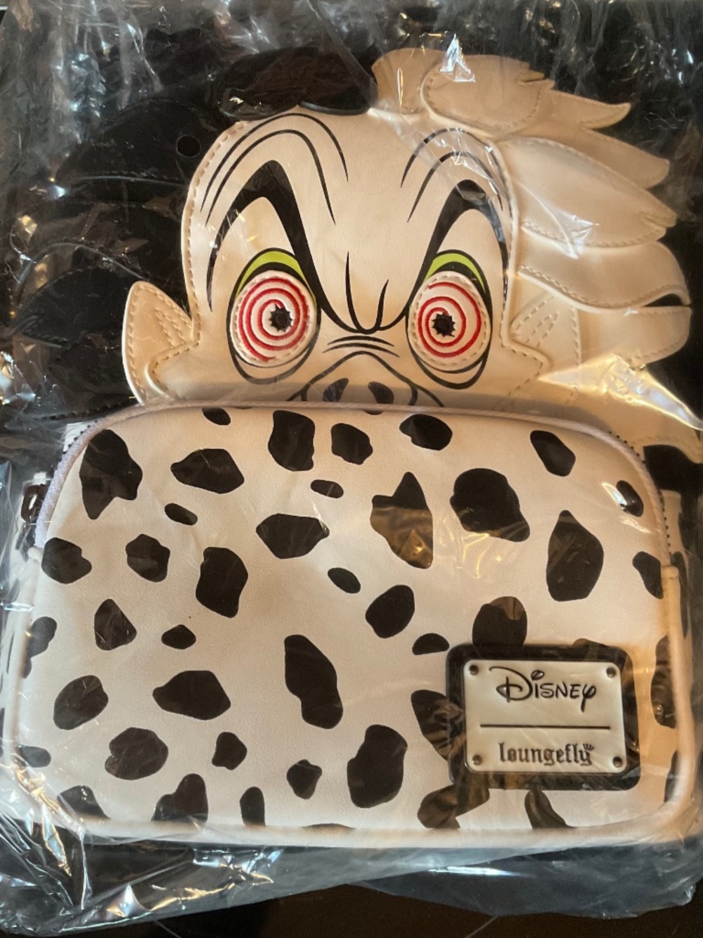 DISNEY  CRUELLA DE VILLE   COSPLAY   LOUNGEFLY  NWT